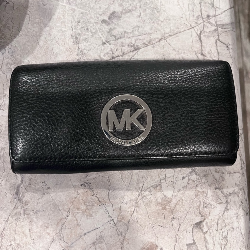 Black Michael Kors Purse & Check Book Wallet
